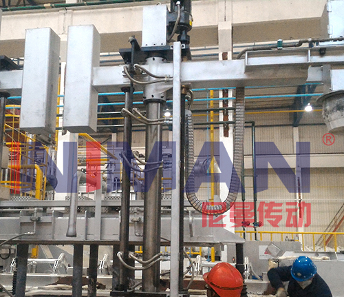 ���̰���